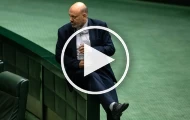 مولانا، بدون یک بیت فارسی!